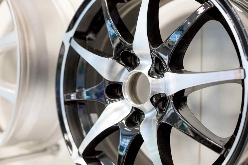 Is Glass Bead Or Aluminum Oxide Better for Alloy Wheel Sandblasting?