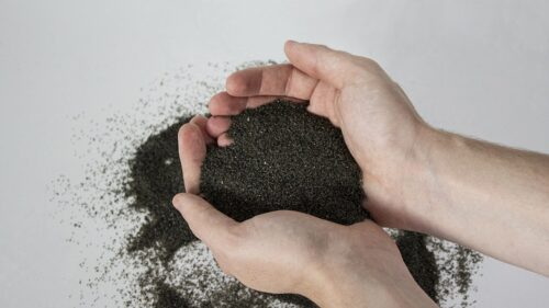 How To Choose The Right Wet Sandblasting Media for Paint Removal