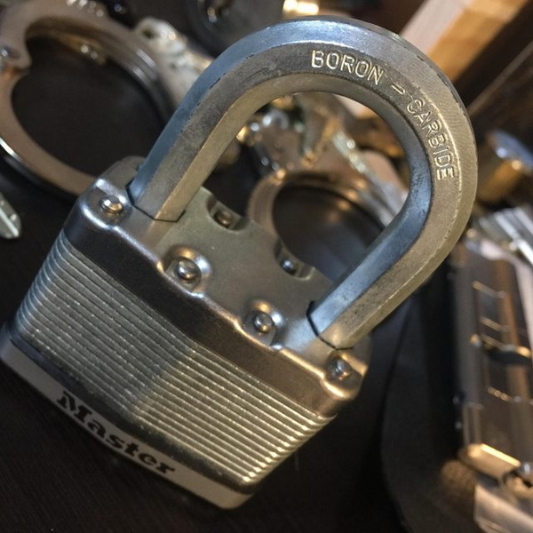 How To Open Master Lock Boron Carbide?