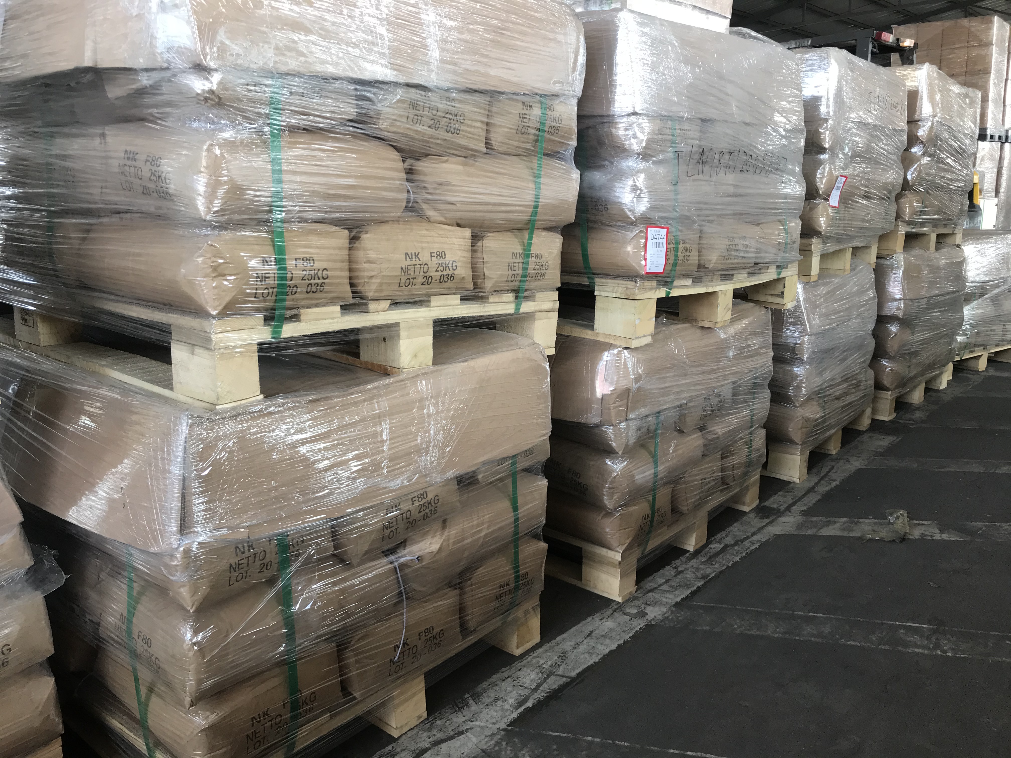 Óxido de aluminio azulado