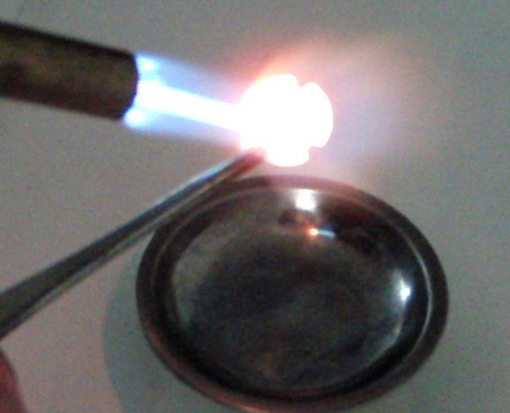 Does Silicon Carbide Burn What Temp?