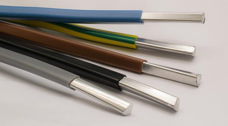 Does Aluminum Oxide Conduct Electricity