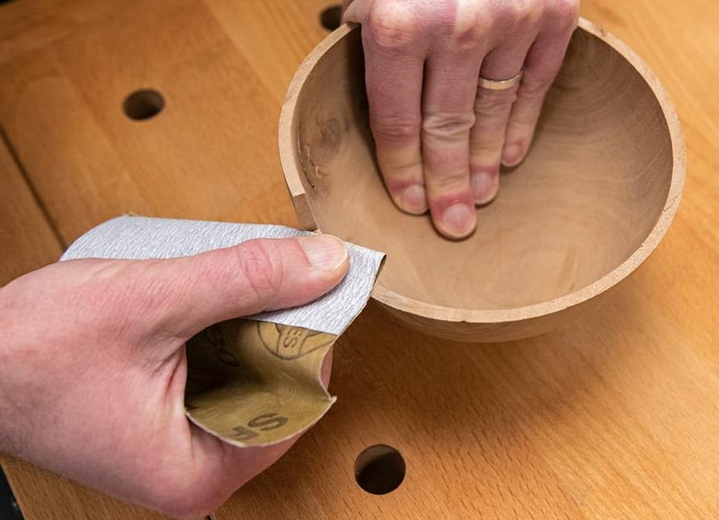 Can You Use Silicon Carbide Sandpaper on Wood?