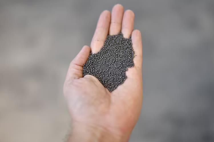 What Is The Best Sandblasting Media for Heavy Rust