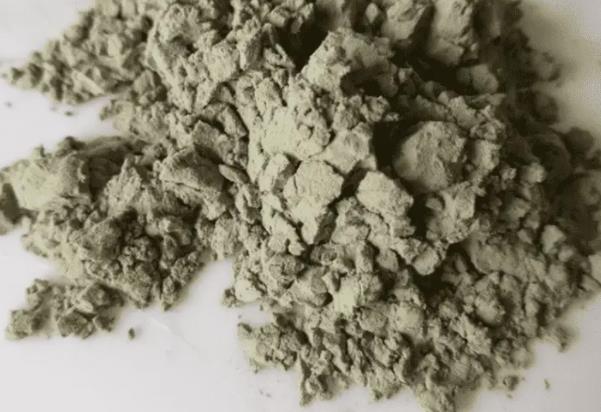 How Does Barium Oxide React with Silicon Carbide